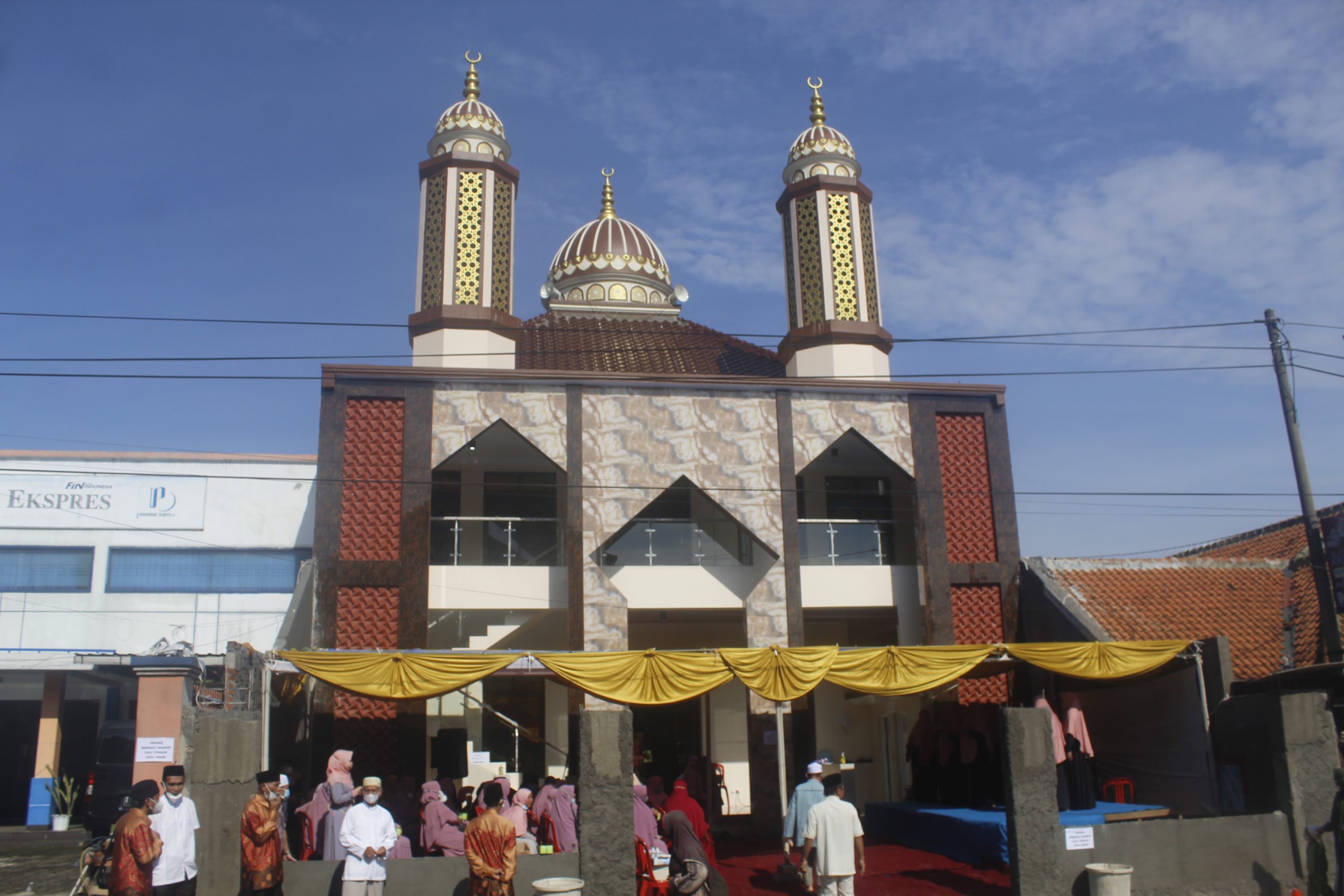 Masjid Jami Al-Jihad Berdiri Megah Tampung Hingga 300 Jemaah