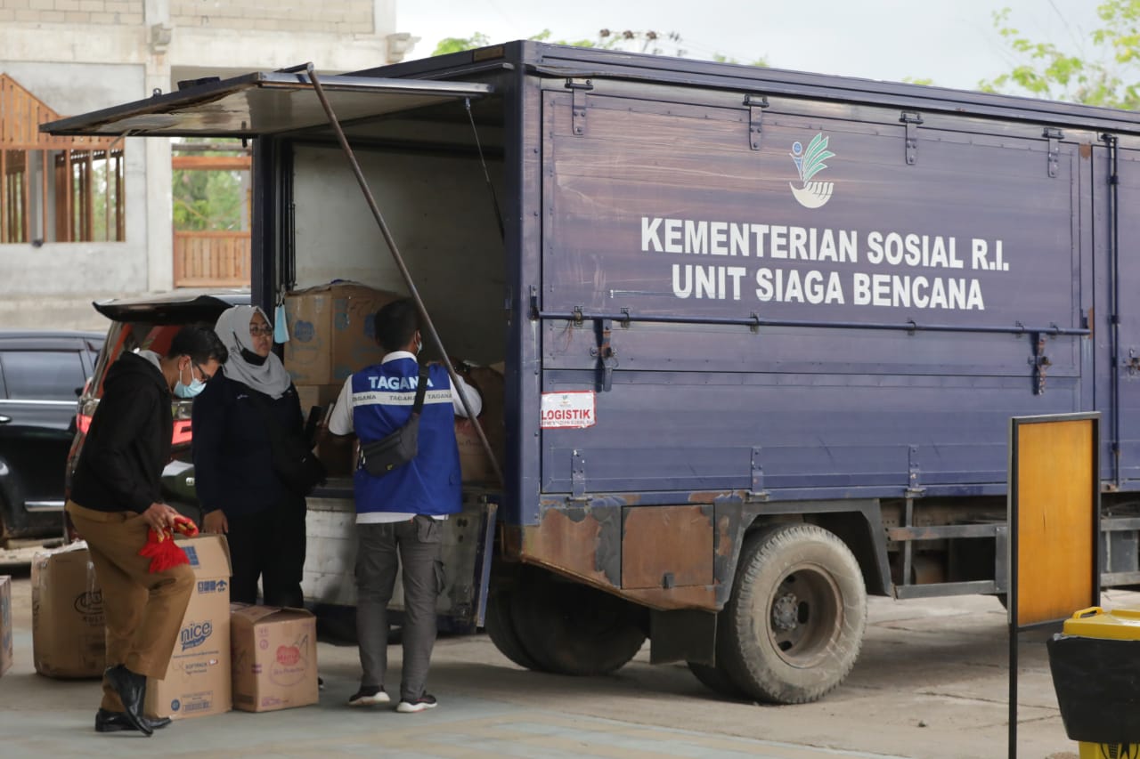 Antisipasi Ekskalasi Bencana, Mensos Mobilisasi SDM dan Perbanyak Lumbung Sosial di Titik-titik Rawan