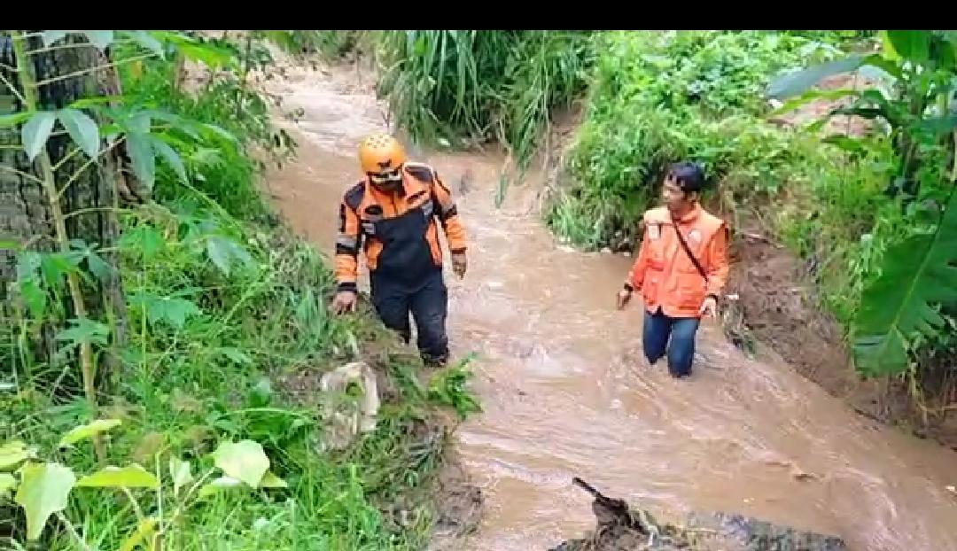 Coba Selamatkan Anjing Kesayangannya Ibu dan Anak Hanyut Sungai Cikapundung