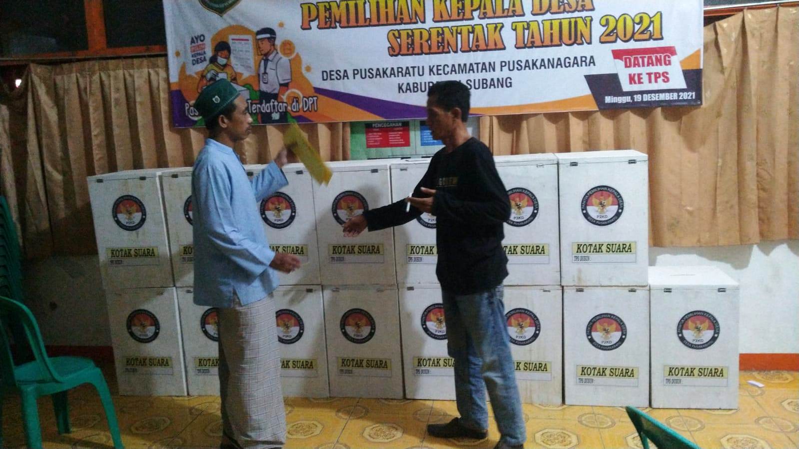 Logistik Pilkades Serentak di Desa Pusakaratu Subang