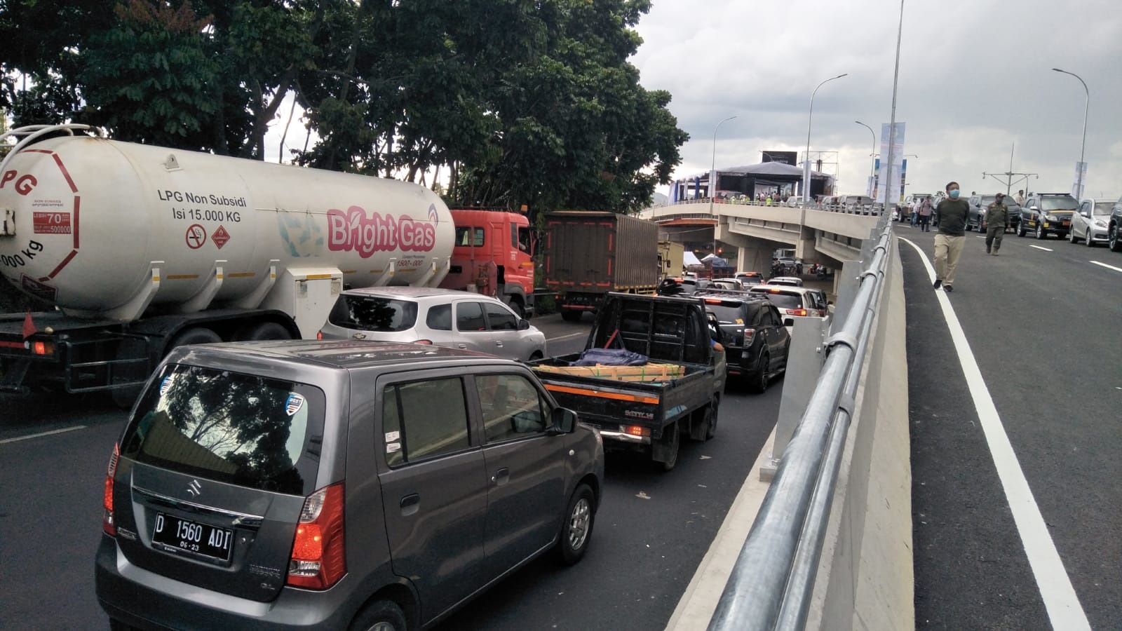 Flyover Padalarang macet