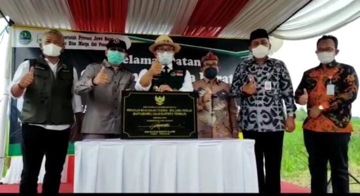 Ridwan Kamil Jalan Penghubung Jabar Jateng