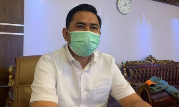 Kepala Disdukcatpil Kabupaten Karawang Bambang Susetyo