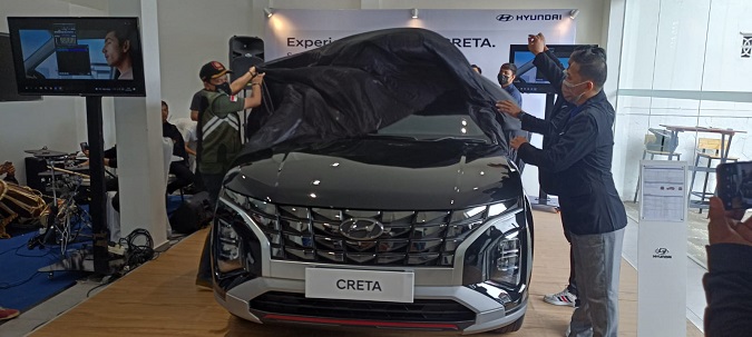 MENGASPAL: Hyundai Creta yang memiliki fitur andalan Hyundai Bluelink siap mengaspal di Purwakarta. ADAM SUMARTO/PASUNDAN EKSPRES