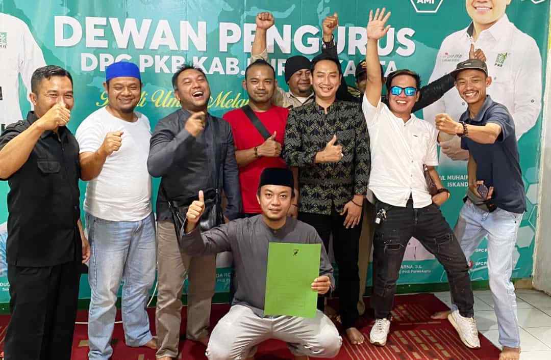 MILENIAL: Kaum milenial mendaftar diri sebagai bakal calon legislatif dari Partai Kebangkitan Bangsa. ADAM SUMARTO/PASUNDAN EKSPRES