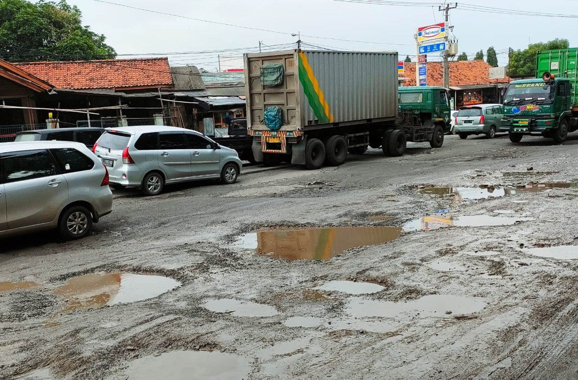 Pemkab Karawang Alokasikan Rp12 M Perbaiki Interchange Tol Karawang Barat dan Timur