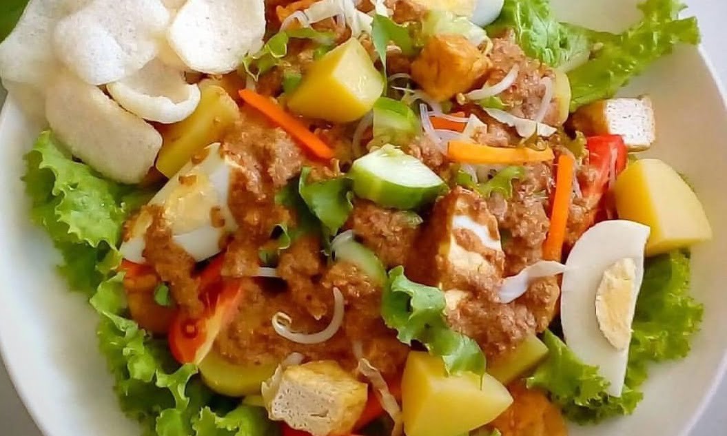 Suka Gado-gado? Makanan Legendaris Ini Sudah Penuhi Syarat Kesehatan (ilustrasi gado-gado, commons wikimedia)