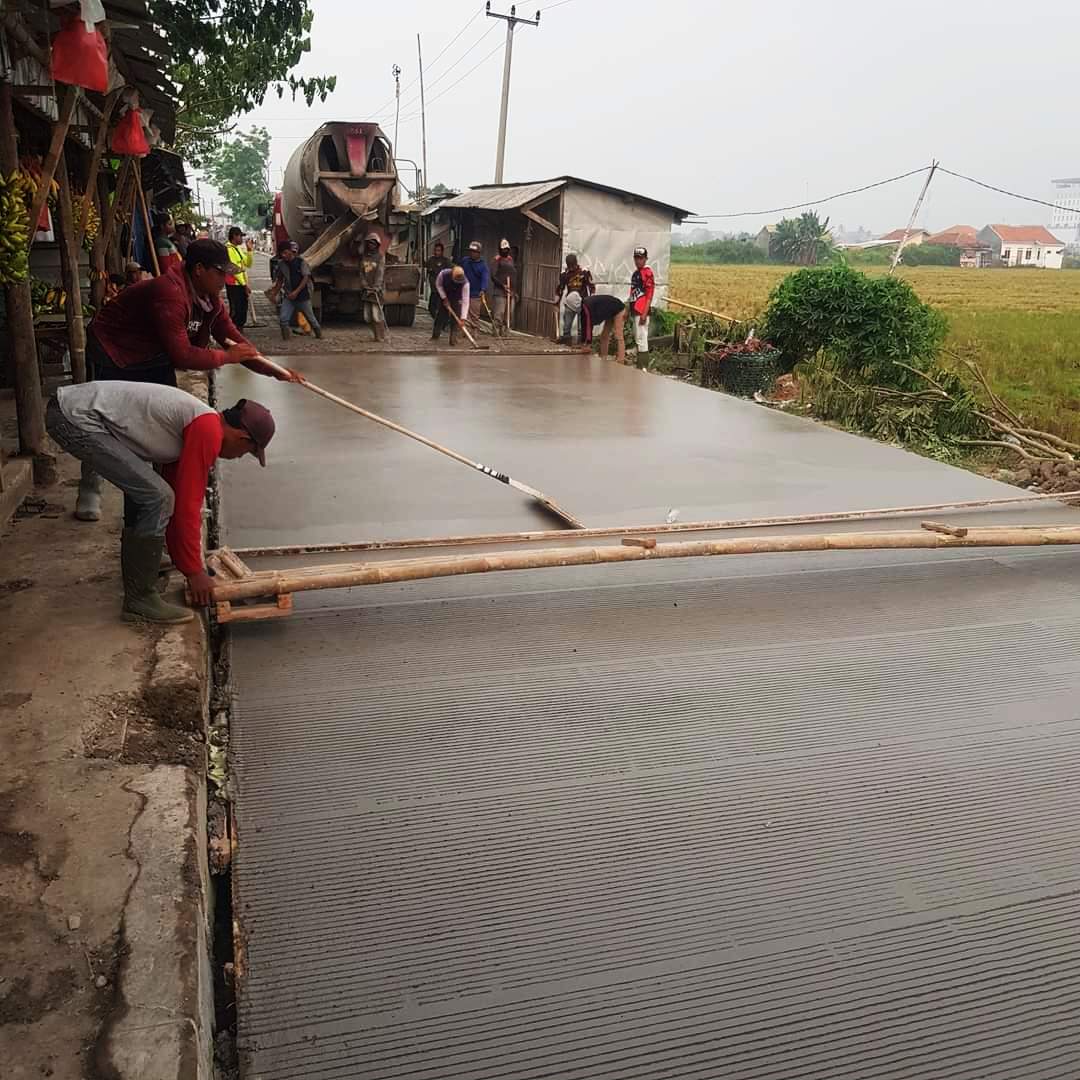 Pembangunan Jalan Kabupaten Tingkat Perekonomian Masyarakat Subang