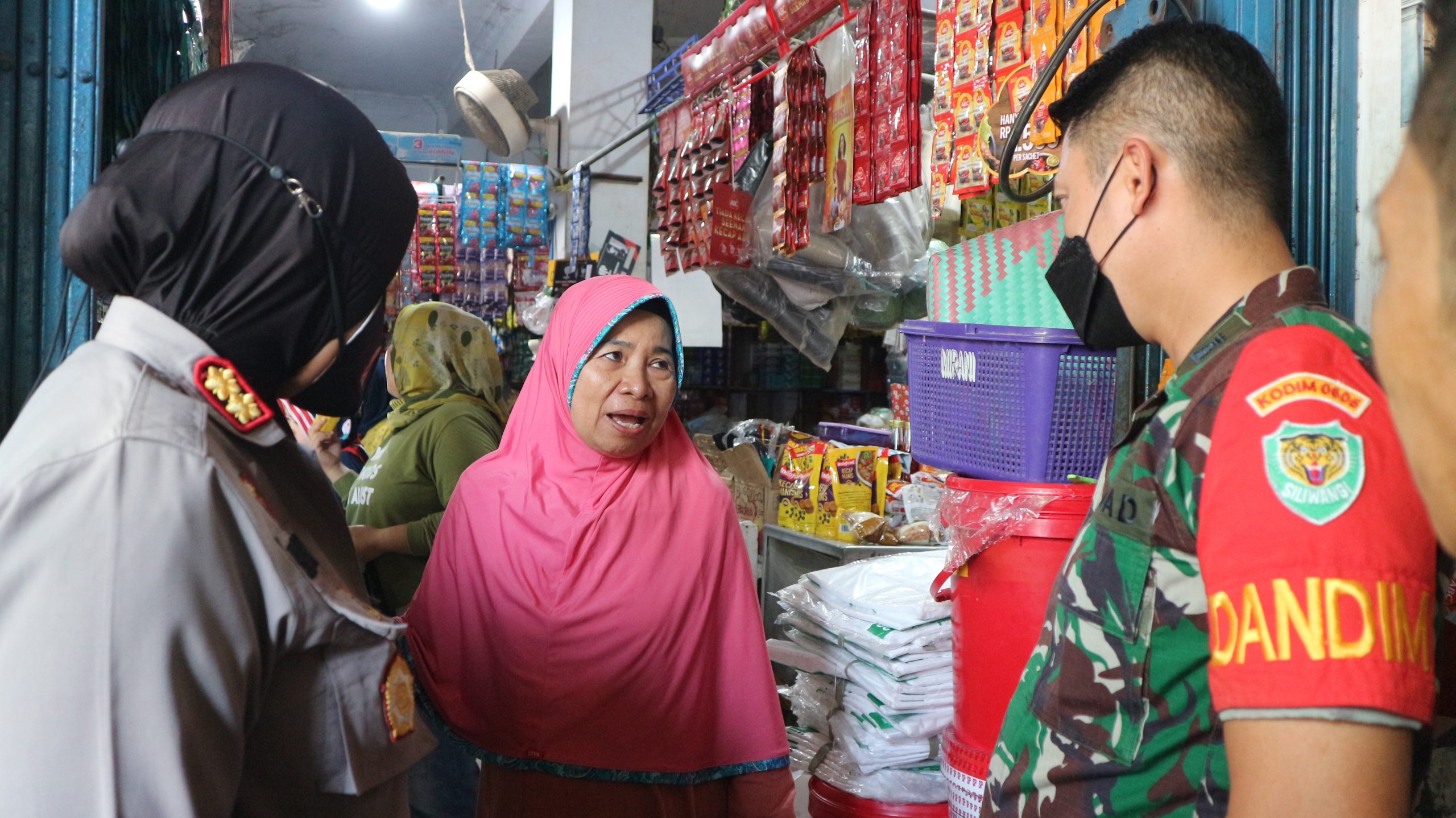 Satgas Minyak Goreng Pastikan HET Minyak Curah