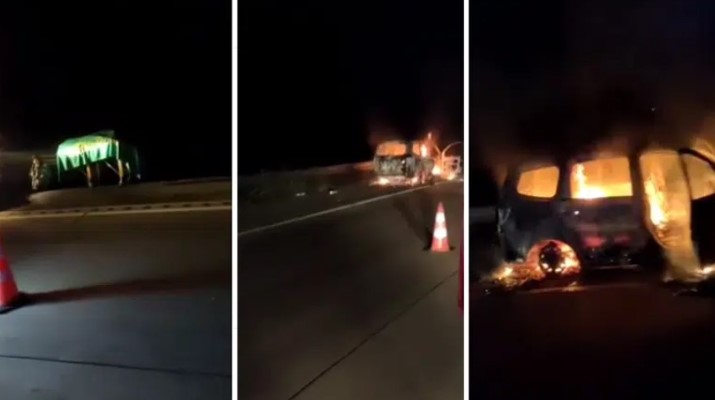 Ambulance Pengangkut Jenazah Terbakar Hebat di TOL Cipali