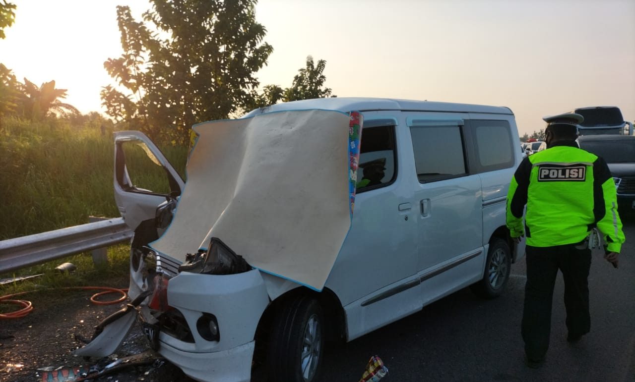 Kecelakaan di Tol Cipali, 2 Orang Meninggal Dunia