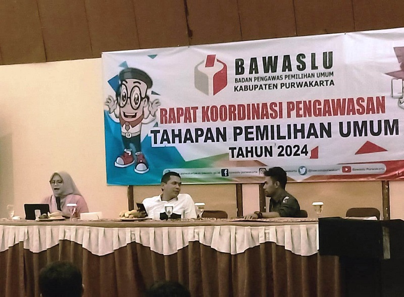 DICATUT: KPU dan Bawaslu mempersilahkan masyarakat yang namanya dicatut dan masuk ke dalam Sipol untuk melakukan pengaduan.ADAM SUMARTO/PASUNDAN EKSPRES 