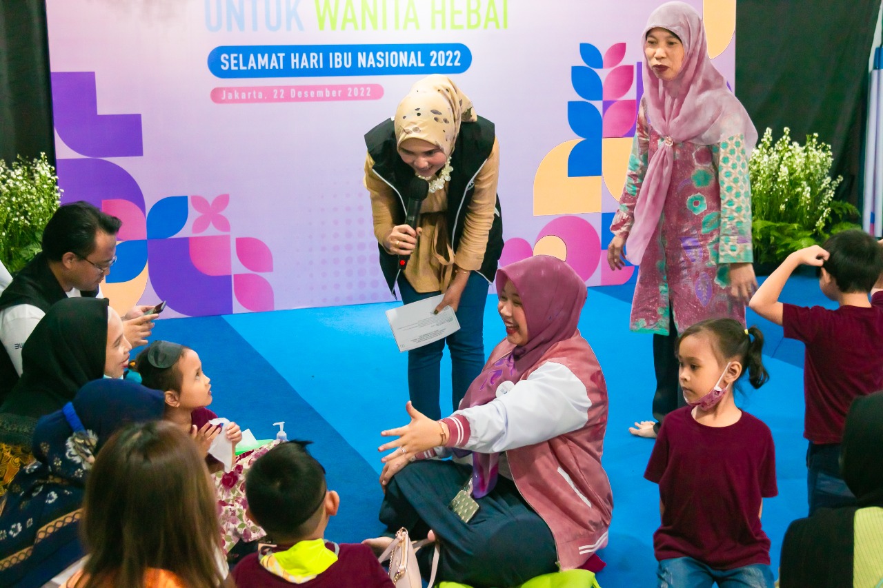 Peringati Hari Ibu, BRI Salurkan Bantuan ke Sekolah Anak Jalanan