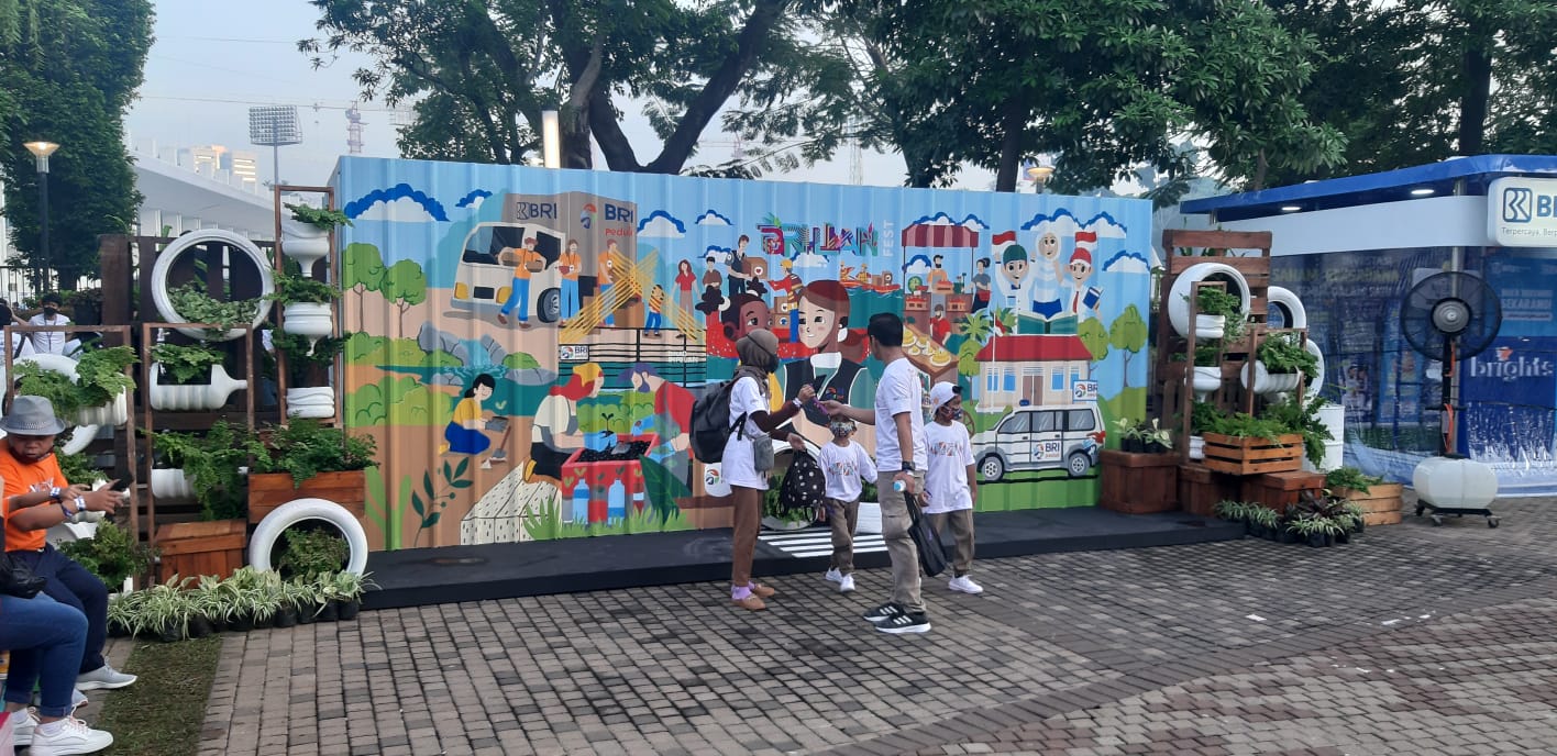 BRI Peduli Ajak Masyarakat Perkotaan Menanam Holtikultura di Lahan Sempit Padat Pemukiman