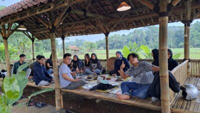 Rekomendasi Tempat Bukber di Subang, Bebek Jeding Hadirkan Menu Paket Pilihan