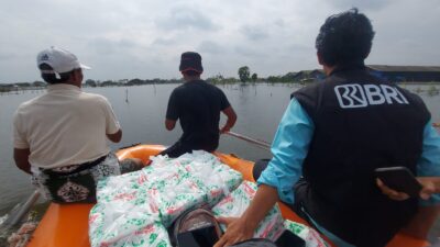 Cepat Tanggap, BRI Peduli Salurkan Bantuan ke Masyarakat Terdampak Banjir Semarang & Demak 