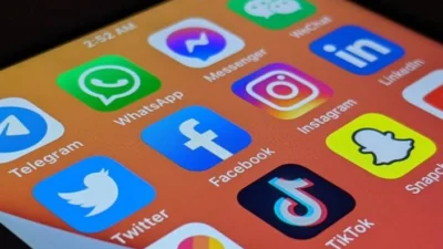 Saat Lebaran Traffic Melonjak WhatsApp dan TikTok