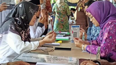 Bupati, Sekda dan Kepala OPD Salurkan Zakat Lewat Baznas