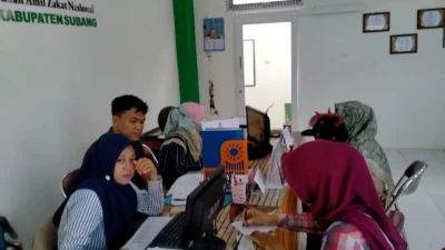 Masyarakat Bayar Zakat Langsung ke Baznas Subang, Target Penerimaan Zakat Fitrah Rp45 Miliar