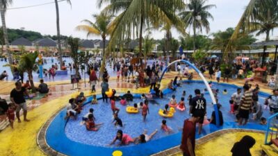 Rekomendasi Kolam Renang Putri Duyung Waterboom Depok. Photo captured via JPNN.com