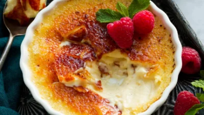 Resep Crème Brulée. Photo captured via Cooking Classy