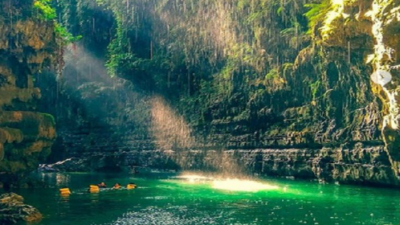 Melihat Keindahan Green Canyon di Pangandaran, Wisata Alam yang Cantik