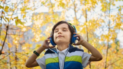 Kamu dan Duniamu Sedang Tidak Baik-Baik Saja? Coba Dengar Rekomendasi Lagu Bertemakan Kesehatan Mental Ini