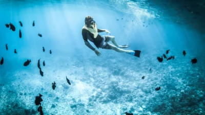 Masih Bingun? Begini Perbedaan Snorkeling dan Diving