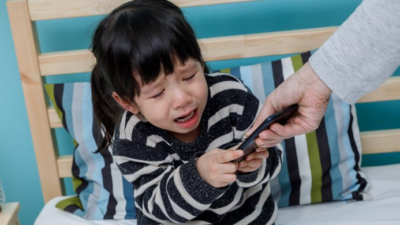 Kecanduan Gadget Pada Anak