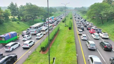 Jumlah Kendaraan yang Melintasi di Tol Cipali