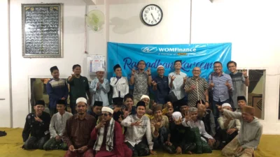 Momen Idul Fitri, WOM Finance Bantu Ribuan Santri Pondok Pesantren