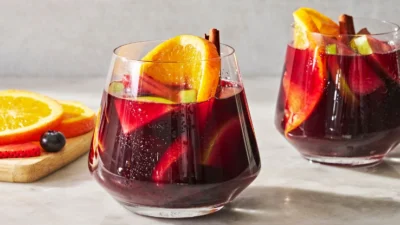 Menyegarkan! Ini Dia Sangria, Minuman Mewah dari Spanyol (Image From: Delish.com)