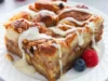 Resep Puding dari Bread Pudding yang Super Memikat (Image From: Simply Home Cooked)