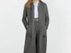 Tampil Keren dengan Berbagai Model Long Outer, Cakep Banget (Image From: Who What Wear)