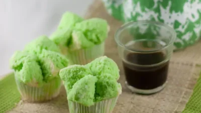 5 Resep kue Bolu Kukus Sederhana dan Enak, Rekomendasi Kue Bolu!