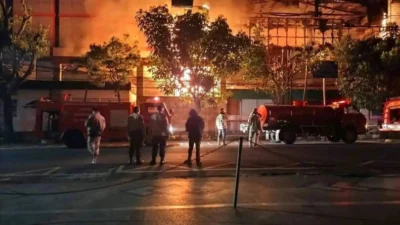 Malang Plaza Kebakaran, seluruh Isinya Hampir Hangus Tak Tersisa