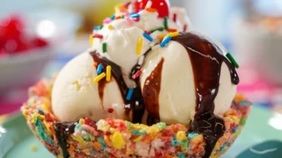 Hidangan Ice Cream Sundae Si Mood Booster yang Murah Meriah. Sumber Gambar via Food Network