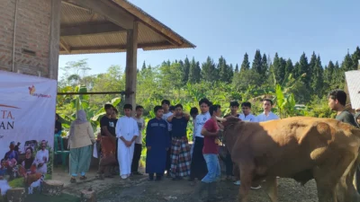 Yayasan Assyifa Al-Khoeriyyah Jalancagak Gelar Shalat Idhul Adha dan Pemotongan Hewan Qurban