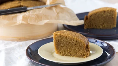 Awas Ngidam! Resep Bolu Kukus Loyang Coklat Pandan (Image From: The Worktop)