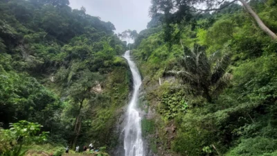 Curug Cibareubeuy