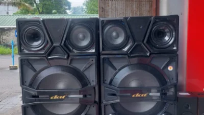 Speaker Dat 18 Inci