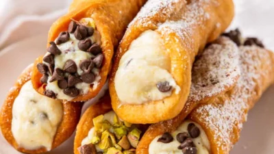 Lumer! Resep Cannoli Khas Italia Ini Bisa Reflek Bilang "Delizioso". Sumber Gambar via Easy Dessert Recipes