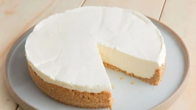 Nggak Perlu Galau Lagi! Cara Buat Cheese Cake Tanpa Oven Pasti Berhasil. Sumber Gambar via Delish