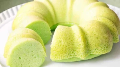 Resep Bolu Kukus Pandan Santan 'Gurih-gurih Legit' yang Gampang Banget Dibikin. Sumber Gambar via Two Sleevers