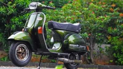 Vespa PX