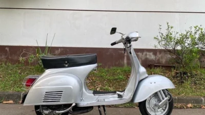 Jadul Bukan Sembarang Jadul, Vespa Sprint 1977 dengan Desain yang Kekinian (Image From: Carousell/much_market)