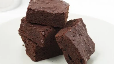 Cobain Cara Buat Brownies Chocolatos, Cocok Banget Buat yang Belum Bisa Masak! Sumber Gambar via www.bakewithyen.my