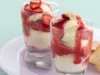 Ilustrasi Cara Membuat Strawberry Sundae, Rasakan Kesegaran yang Menyapa Lidah Kamu (Image From: Taste)