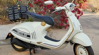 Intip 3 Kekurangan Vespa X Dior yang Dipakai di Film Emily in Paris! Sumber Gambar via alacasa.id