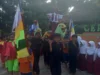 Peserta Didik Baru SDN Cicadas Binong dijemput dengan Naik Sisingan